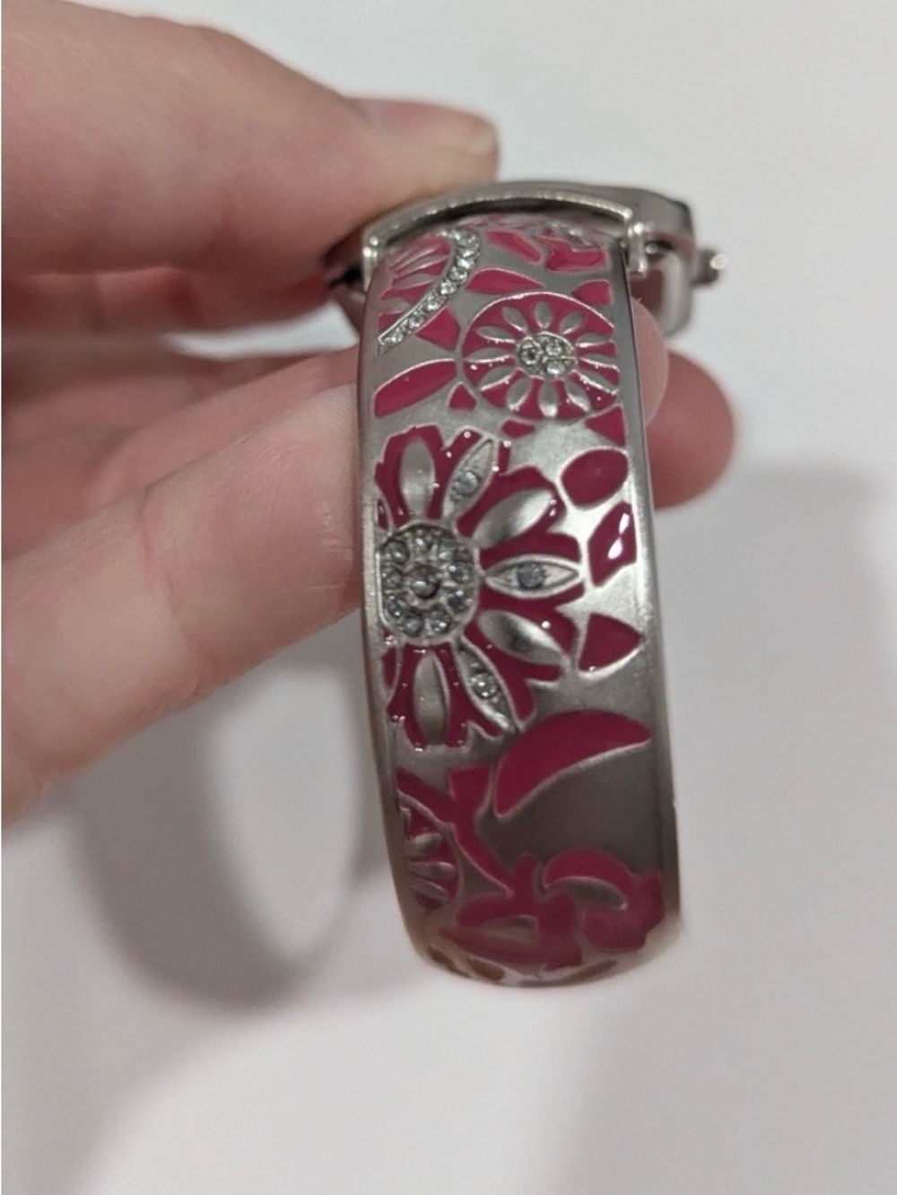 Accutime Silver & Pink Women's Bracelet Watch - Picture 3 of 5